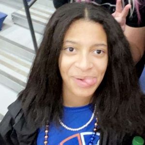 Meet your Posher, Ava